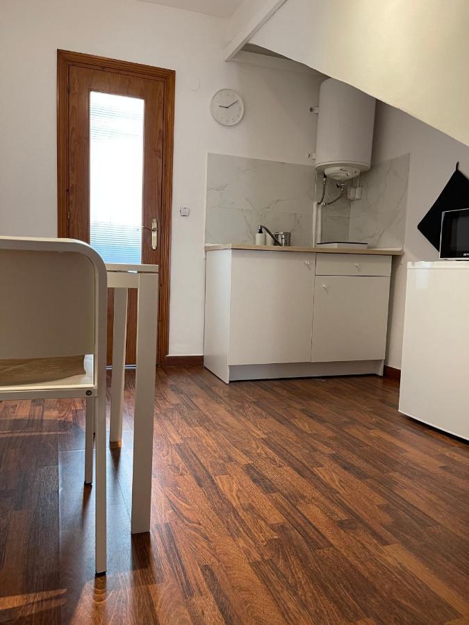 Irua Apartamentos รอนดา ภายนอก รูปภาพ